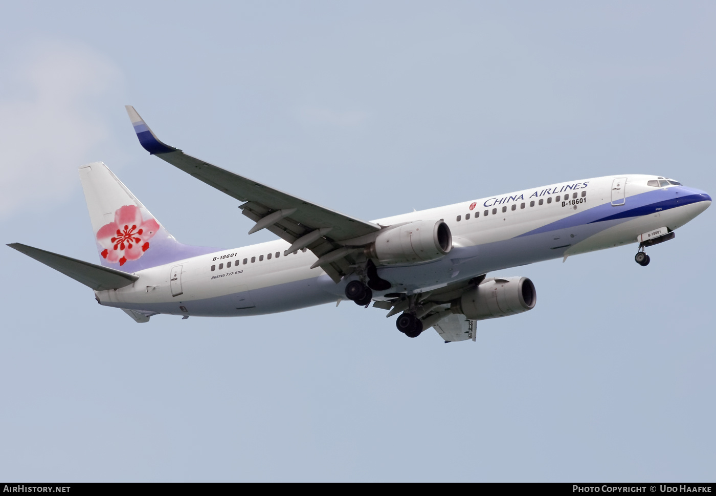 Aircraft Photo of B-18601 | Boeing 737-809 | China Airlines | AirHistory.net #406513