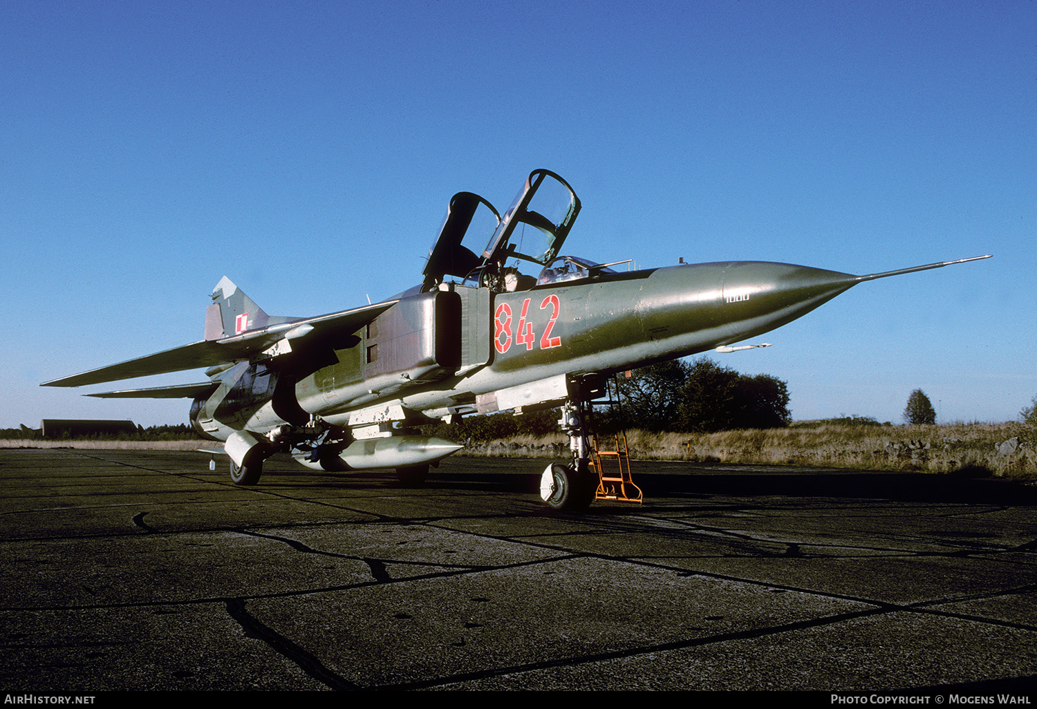 Aircraft Photo of 842 | Mikoyan-Gurevich MiG-23UB | Poland - Air Force | AirHistory.net #406529