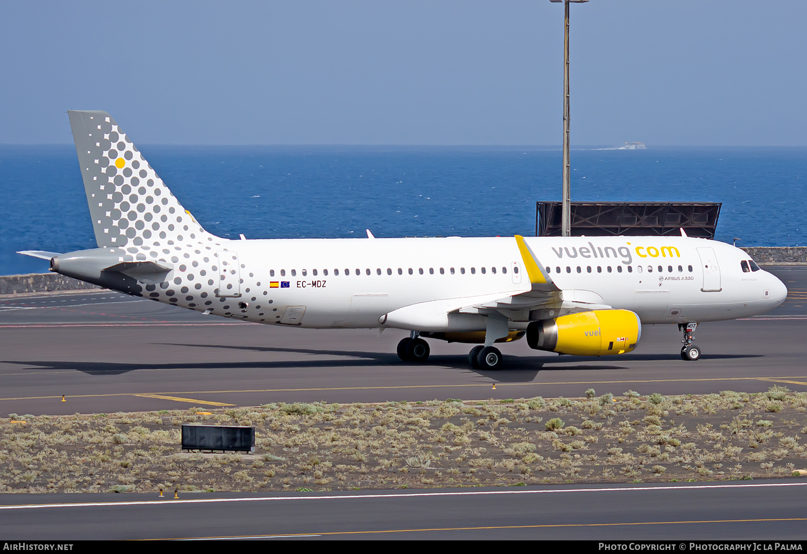 Aircraft Photo of EC-MDZ | Airbus A320-232 | Vueling Airlines | AirHistory.net #406613