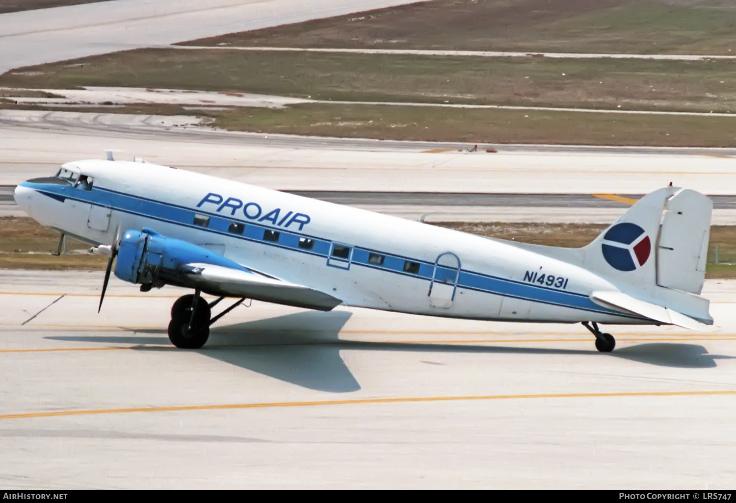 Aircraft Photo of N14931 | Douglas DC-3-209B | Pro Air | AirHistory.net #406667