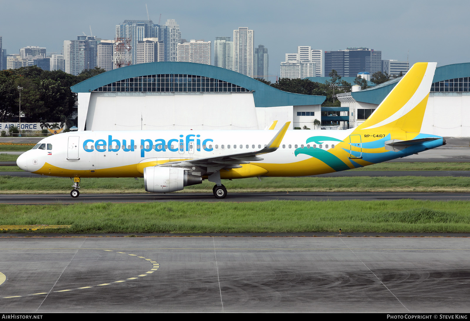 Aircraft Photo of RP-C4107 | Airbus A320-214 | Cebu Pacific Air | AirHistory.net #406737