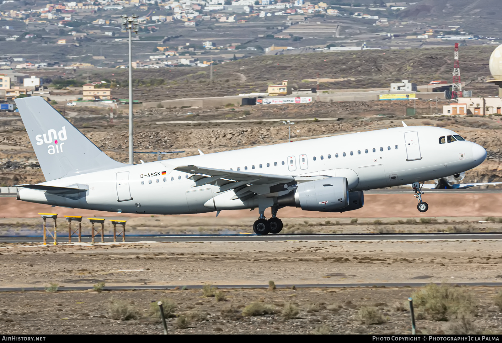 Aircraft Photo of D-ASSK | Airbus A319-111 | Sundair | AirHistory.net #406747