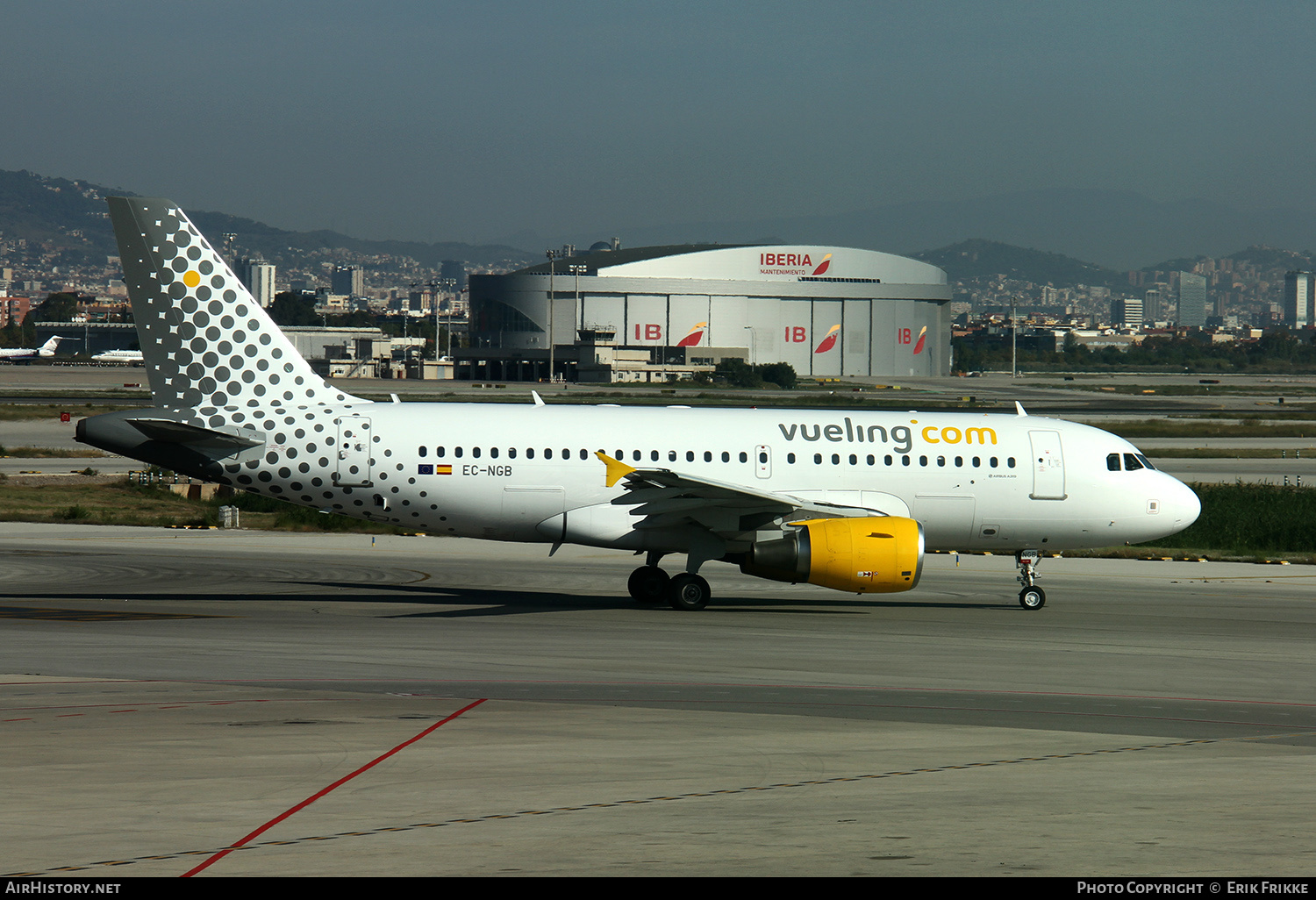 Aircraft Photo of EC-NGB | Airbus A319-111 | Vueling Airlines | AirHistory.net #406854