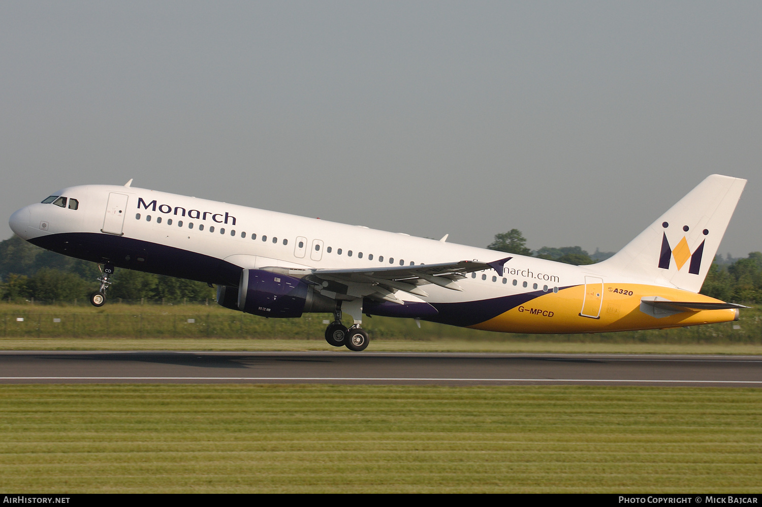 Aircraft Photo of G-MPCD | Airbus A320-212 | Monarch Airlines | AirHistory.net #406915