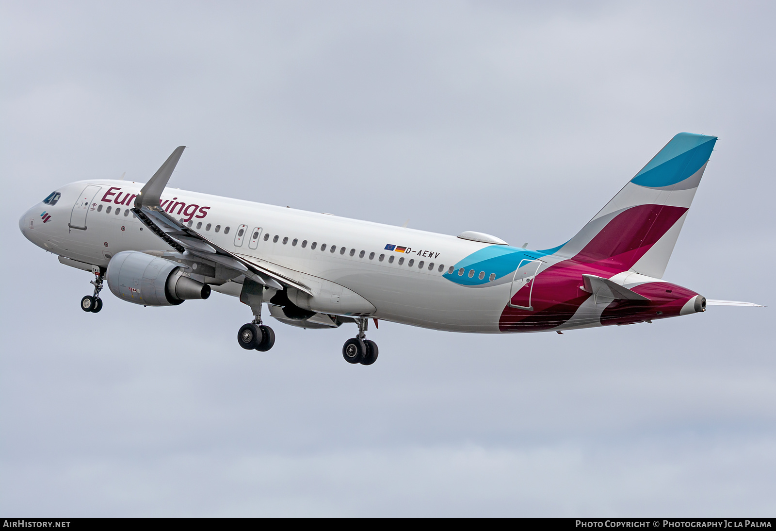 Aircraft Photo of D-AEWV | Airbus A320-214 | Eurowings | AirHistory.net #406930