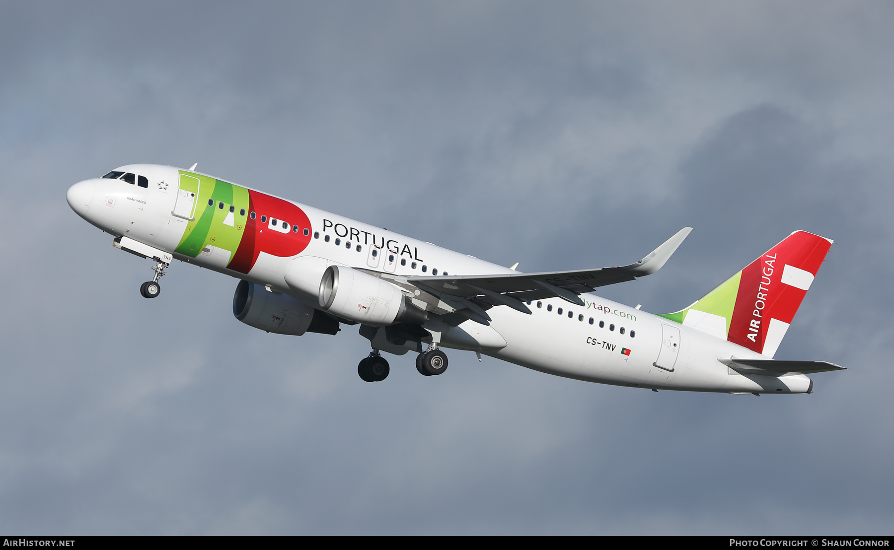 Aircraft Photo of CS-TNV | Airbus A320-214 | TAP Air Portugal | AirHistory.net #406932