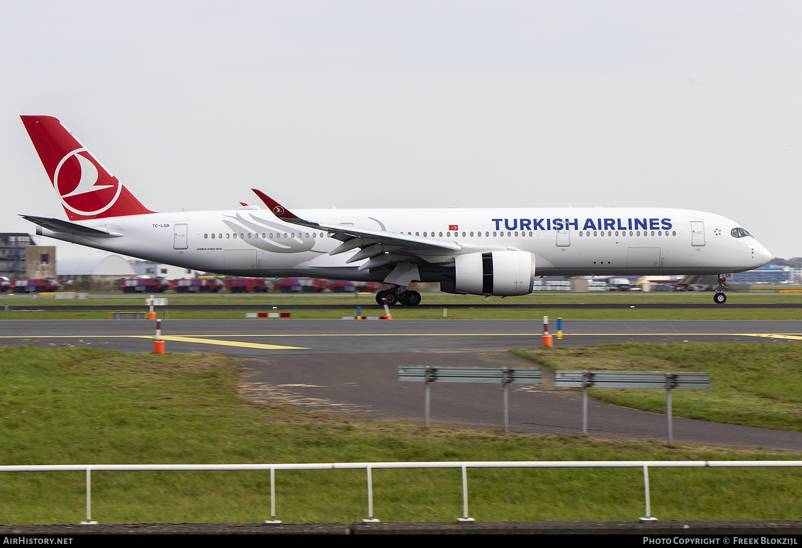 Aircraft Photo of TC-LGB | Airbus A350-941 | Turkish Airlines | AirHistory.net #407002