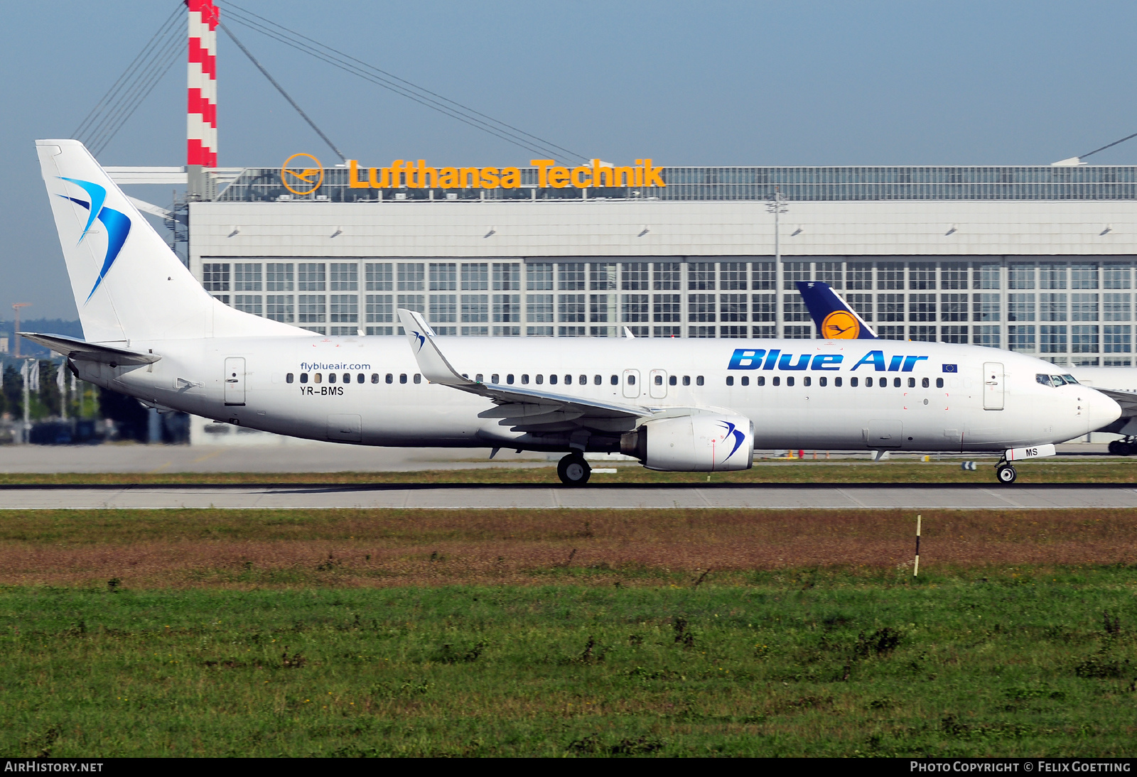 Aircraft Photo of YR-BMS | Boeing 737-8Q8 | Blue Air | AirHistory.net #407012