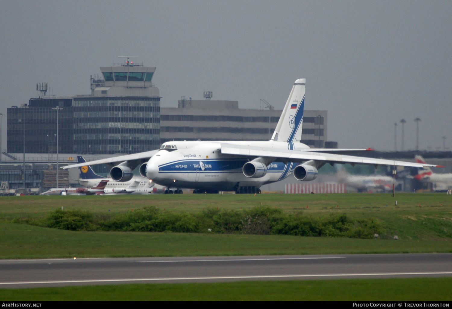 Aircraft Photo of RA-82042 | Antonov An-124-100 Ruslan | Volga-Dnepr Airlines | AirHistory.net #407039