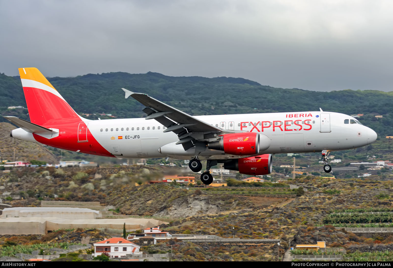 Aircraft Photo of EC-JFG | Airbus A320-214 | Iberia Express | AirHistory.net #407116