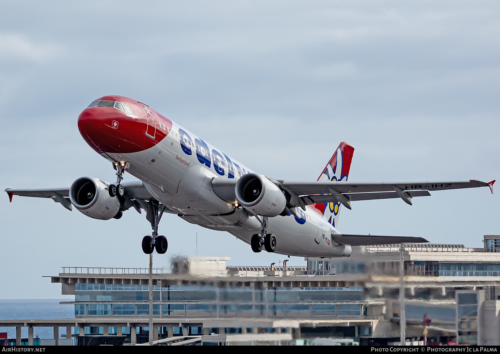 Aircraft Photo of HB-IHZ | Airbus A320-214 | Edelweiss Air | AirHistory.net #407122