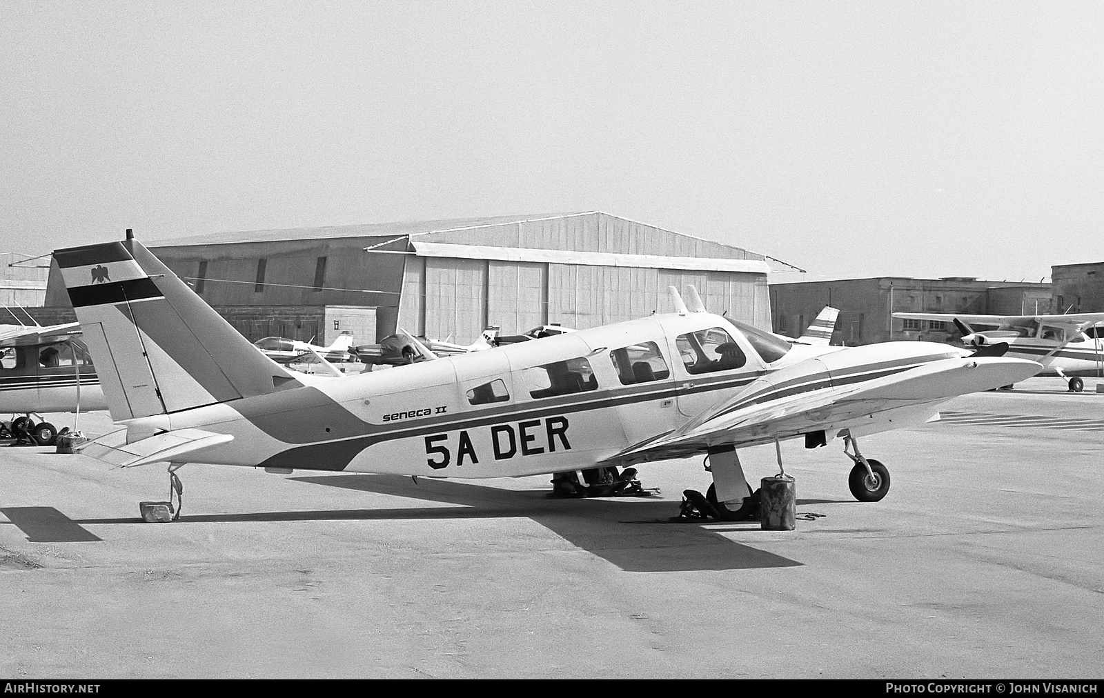 Aircraft Photo of 5A-DER | Piper PA-34-200T Seneca II | AirHistory.net #407274