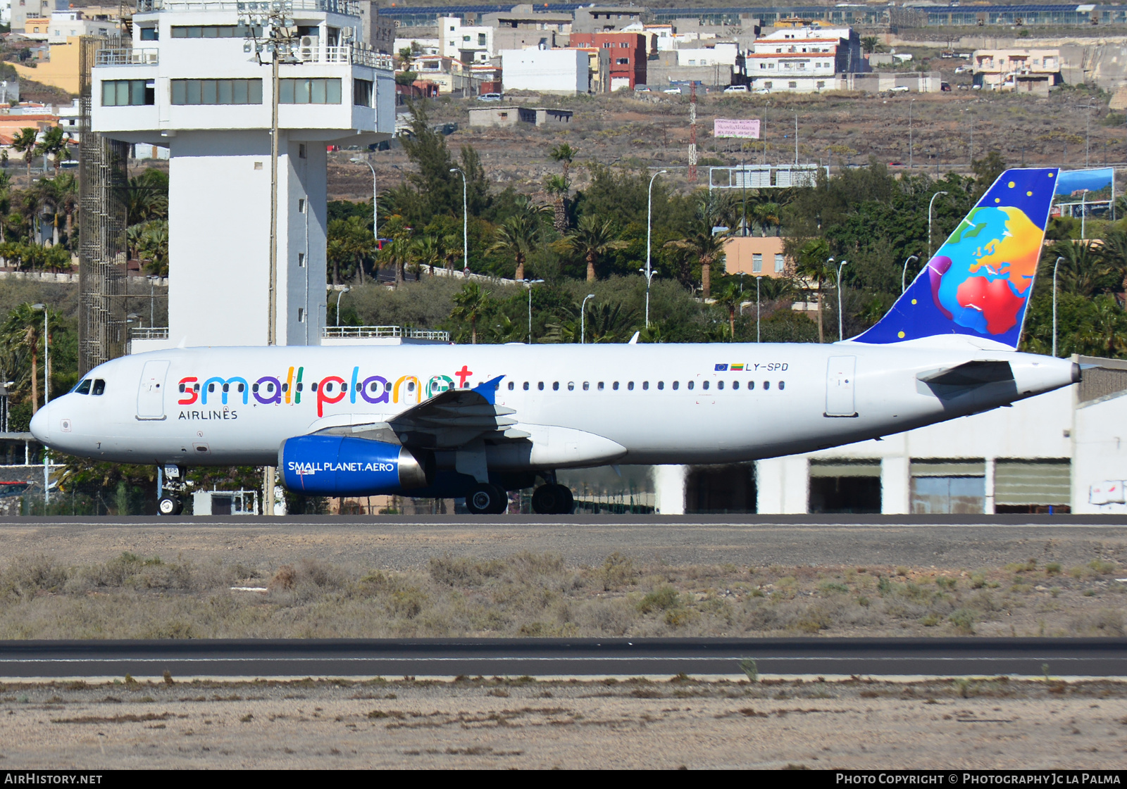 Aircraft Photo of LY-SPD | Airbus A320-232 | Small Planet Airlines | AirHistory.net #407285