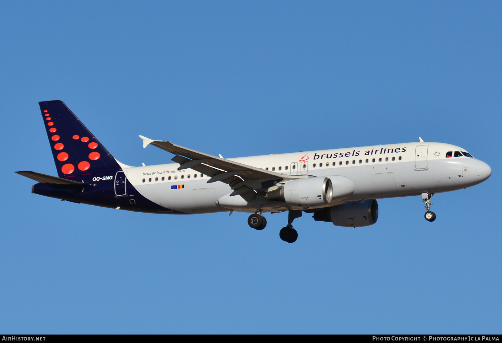 Aircraft Photo of OO-SNG | Airbus A320-214 | Brussels Airlines | AirHistory.net #407288