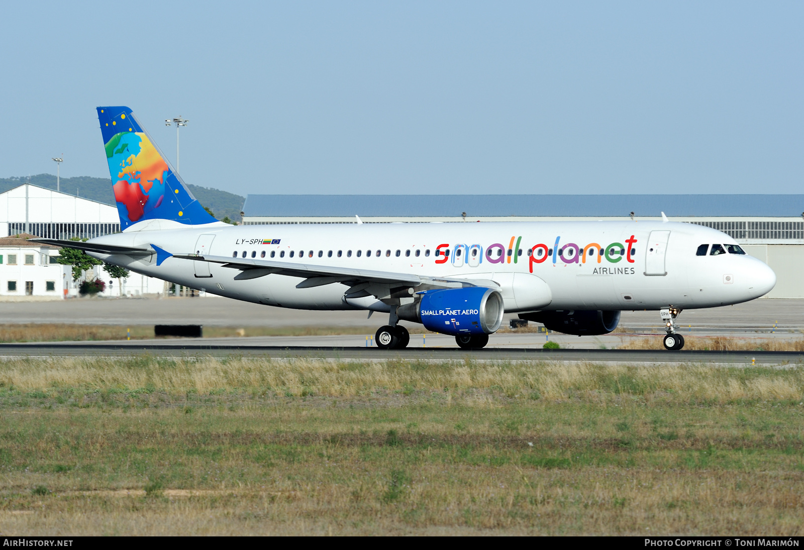 Aircraft Photo of LY-SPH | Airbus A320-214 | Small Planet Airlines | AirHistory.net #407311