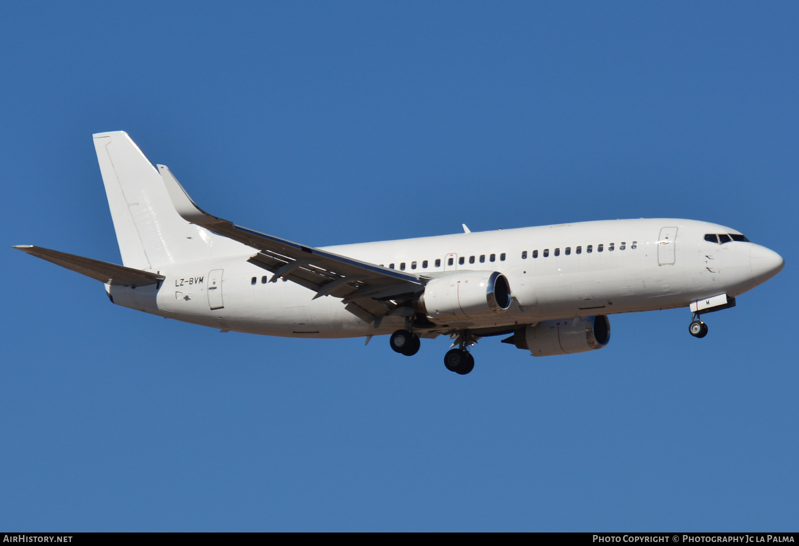 Aircraft Photo of LZ-BVM | Boeing 737-31S | Bulair | AirHistory.net #407331