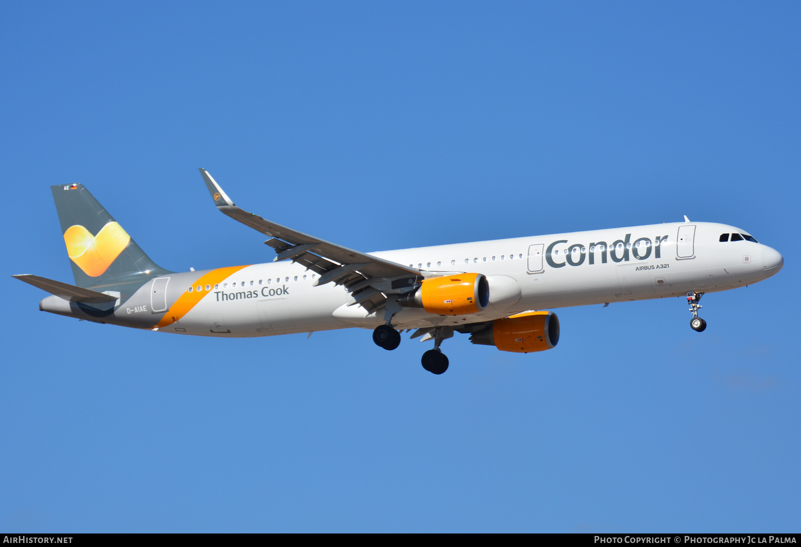 Aircraft Photo of D-AIAE | Airbus A321-211 | Condor Flugdienst | AirHistory.net #407333