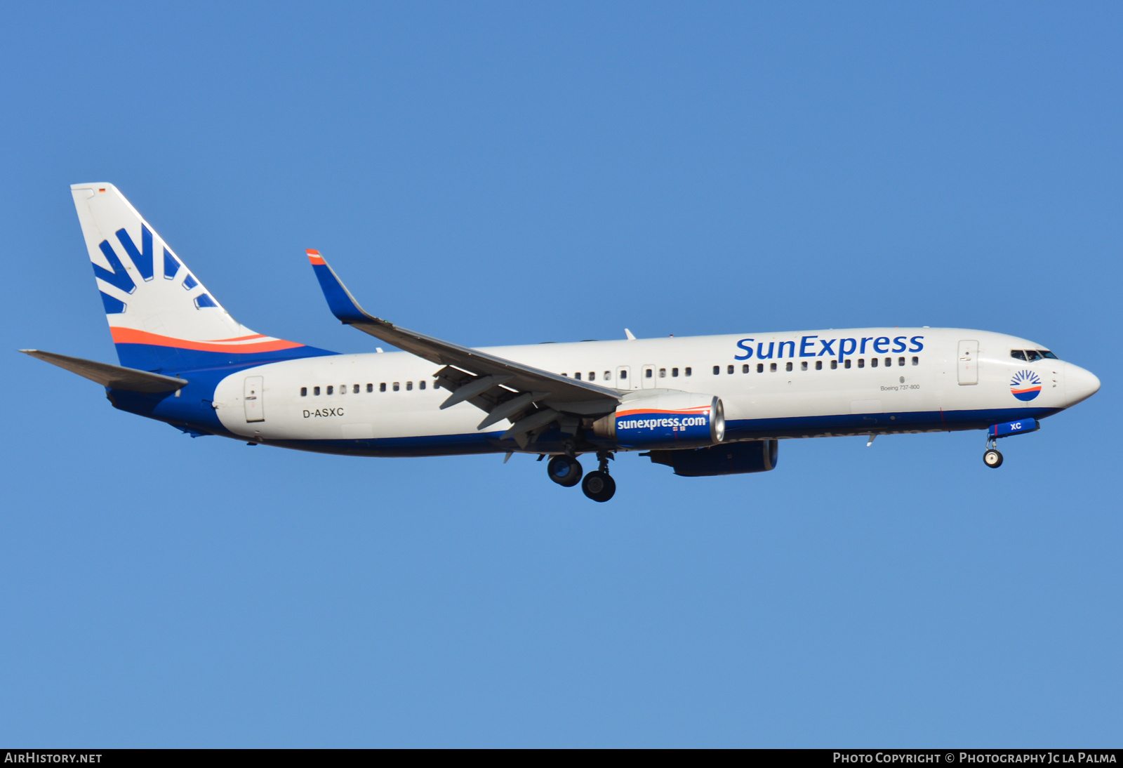 Aircraft Photo of D-ASXC | Boeing 737-86N | SunExpress | AirHistory.net #407353