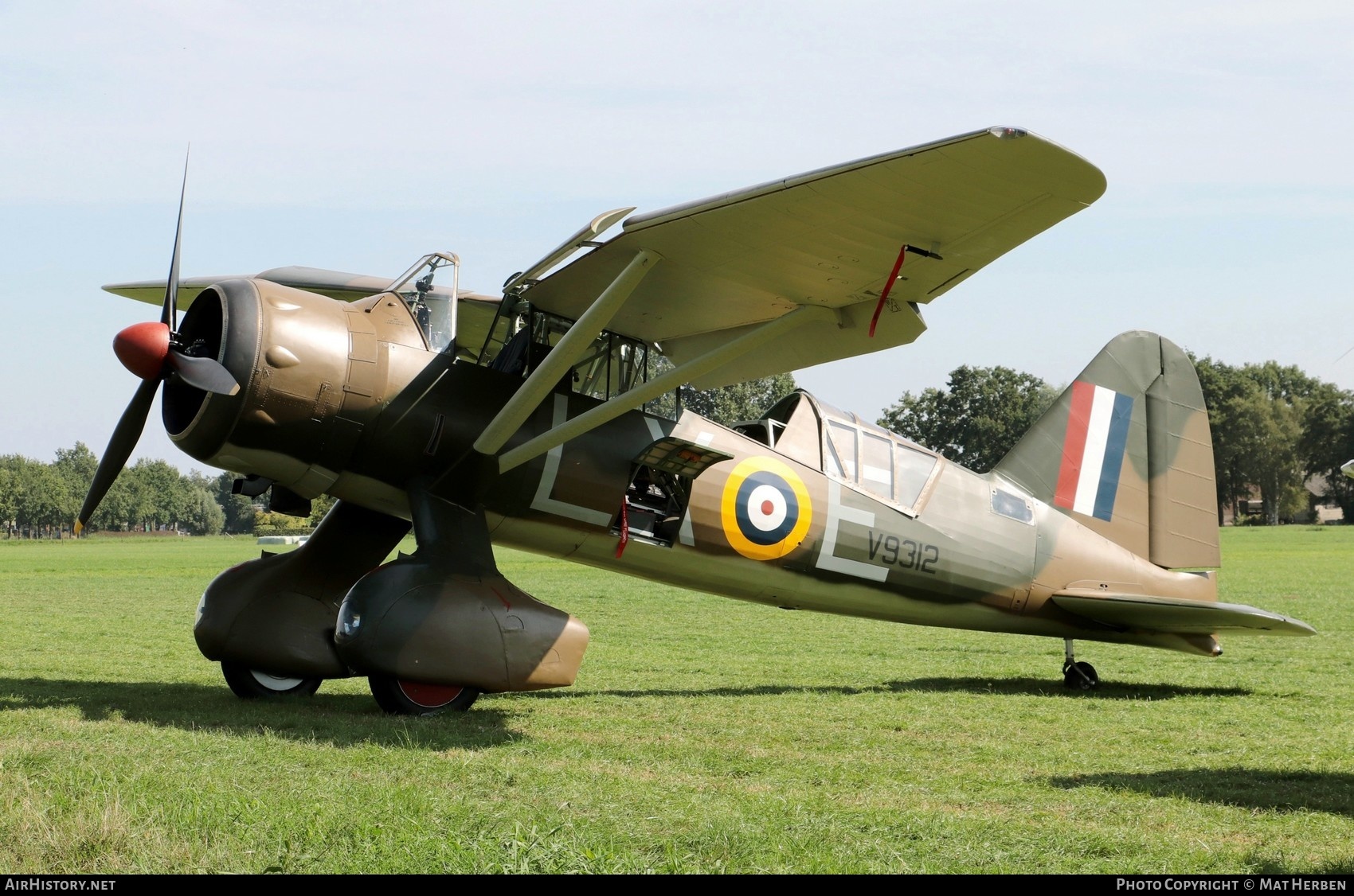 Aircraft Photo of G-CCOM / V9312 | Westland Lysander Mk3 | AirHistory.net #407368