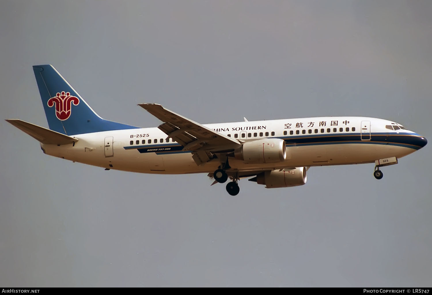 Aircraft Photo of B-2525 | Boeing 737-3Y0 | China Southern Airlines | AirHistory.net #407438