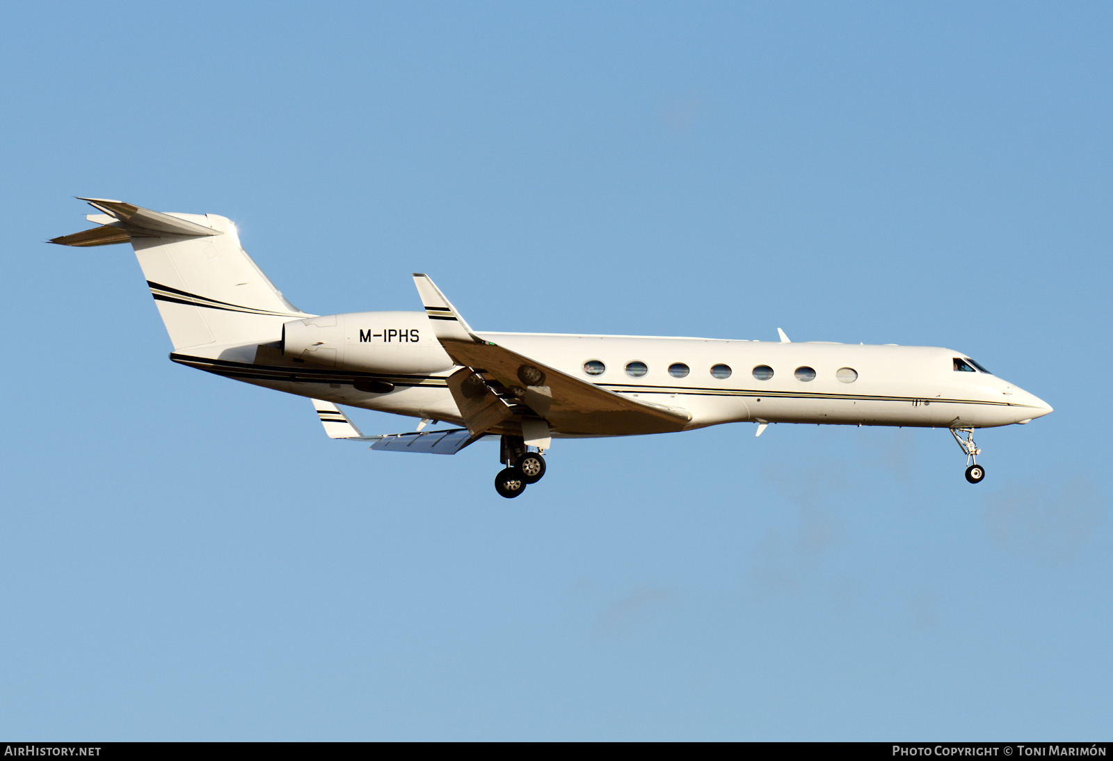 Aircraft Photo of M-IPHS | Gulfstream Aerospace G-V-SP Gulfstream G550 | AirHistory.net #407448