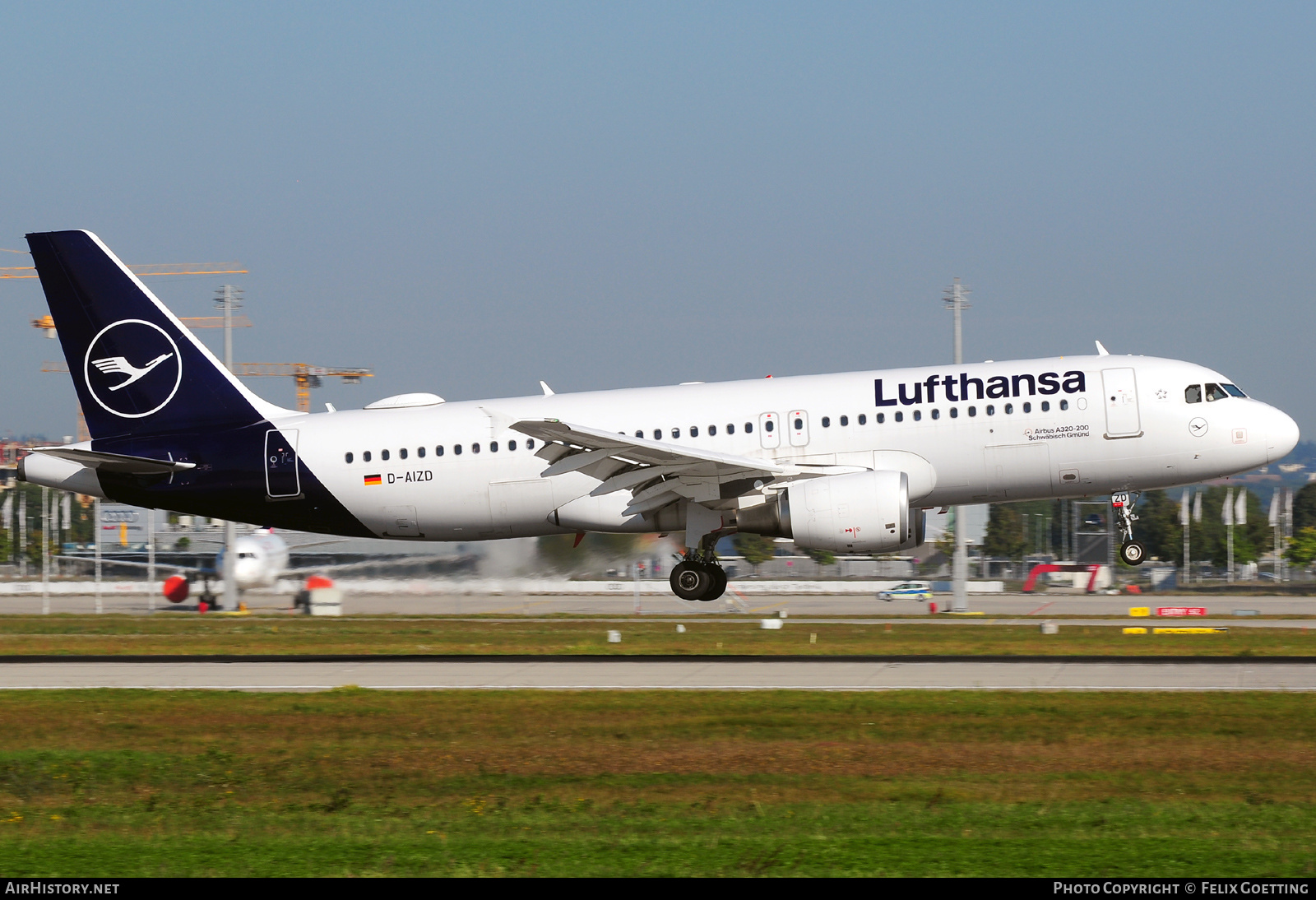 Aircraft Photo of D-AIZD | Airbus A320-214 | Lufthansa | AirHistory.net #407591