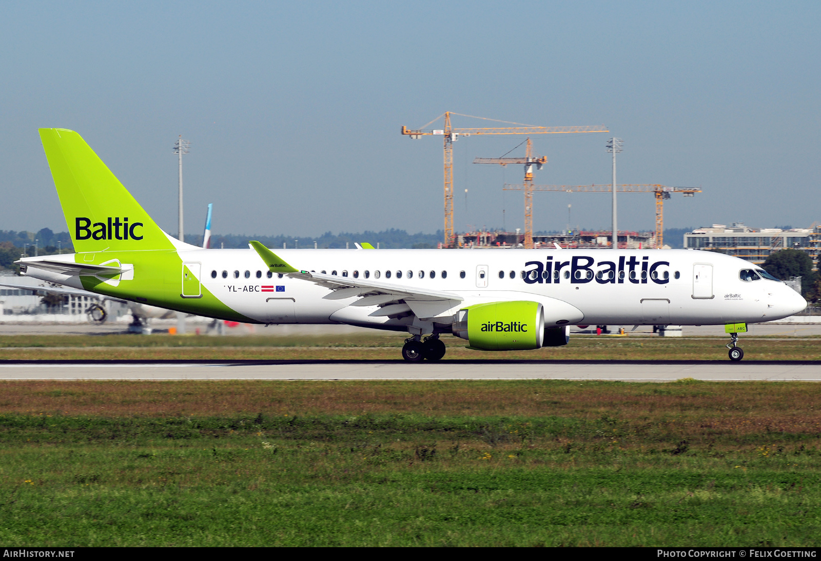 Aircraft Photo of YL-ABC | Airbus A220-371 (BD-500-1A11) | AirBaltic | AirHistory.net #407668