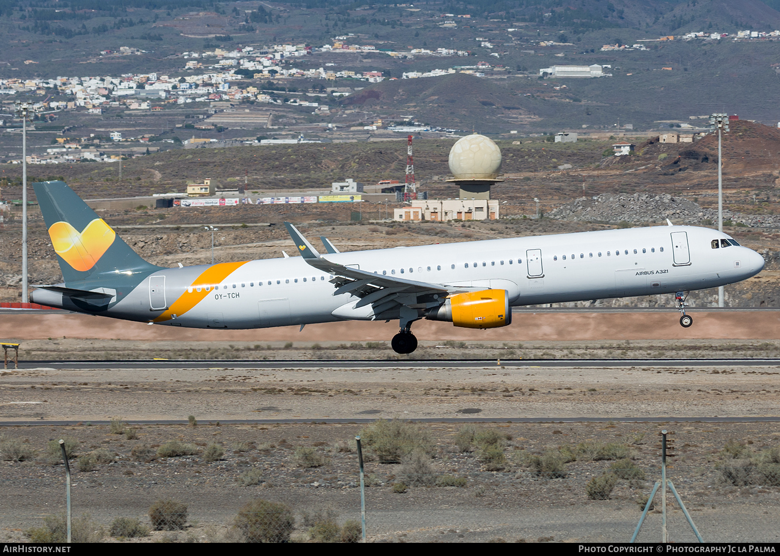Aircraft Photo of OY-TCH | Airbus A321-211 | AirHistory.net #407675
