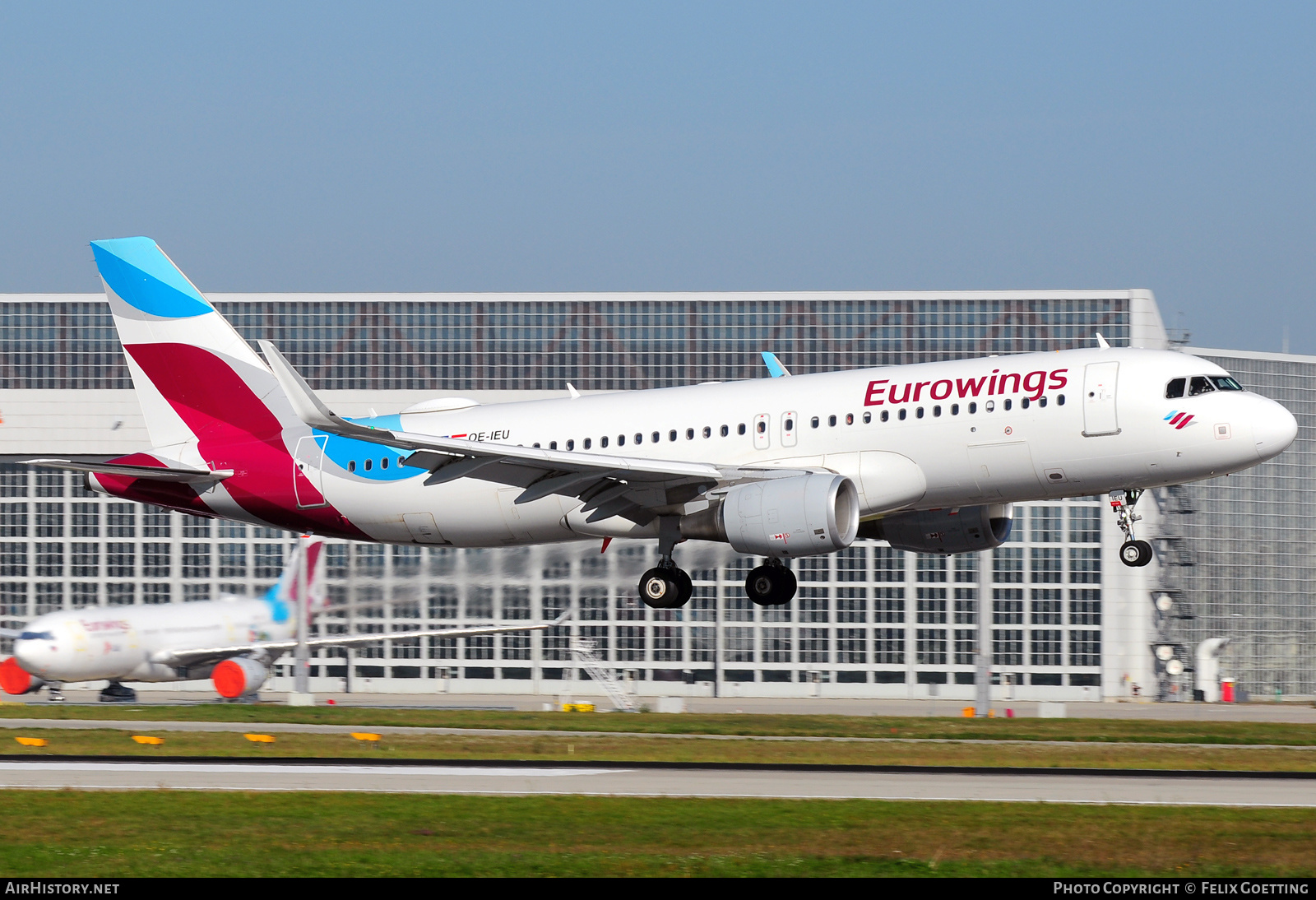 Aircraft Photo of OE-IEU | Airbus A320-214 | Eurowings | AirHistory.net #407680