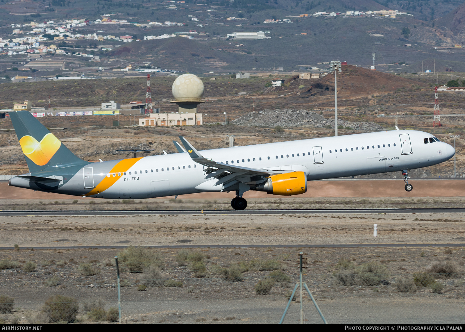 Aircraft Photo of OY-TCD | Airbus A321-211 | AirHistory.net #407683