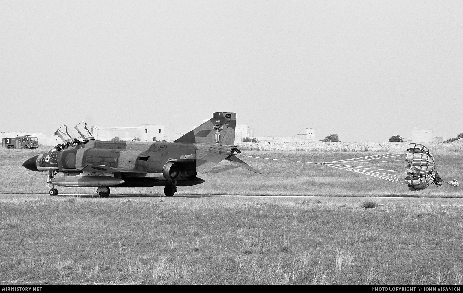 Aircraft Photo of XV428 | McDonnell Douglas F-4M Phantom FGR2 | UK - Air Force | AirHistory.net #407771