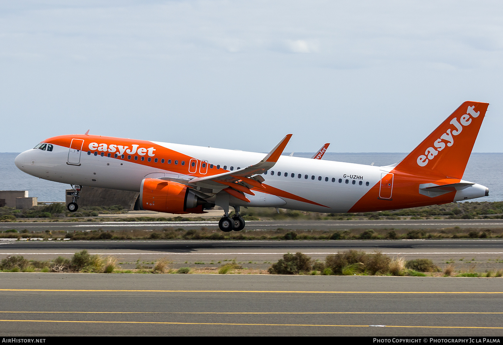 Aircraft Photo of G-UZHH | Airbus A320-251N | EasyJet | AirHistory.net #407782