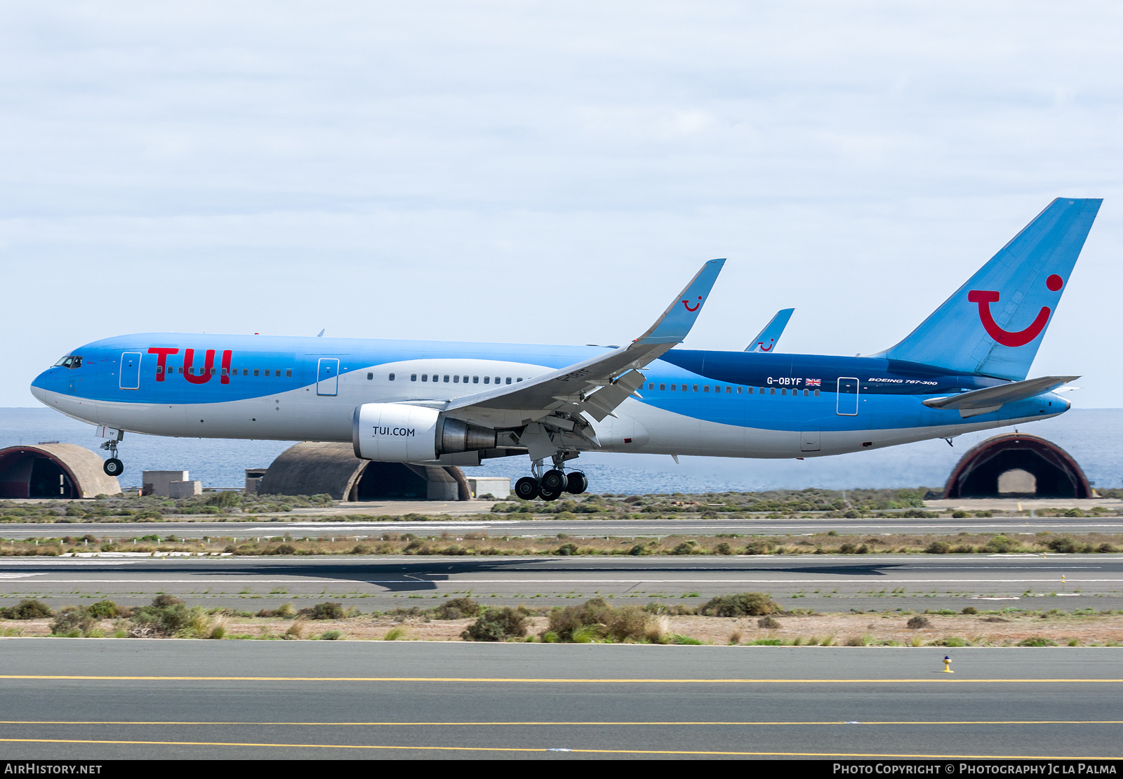 Aircraft Photo of G-OBYF | Boeing 767-304/ER | TUI | AirHistory.net #407787