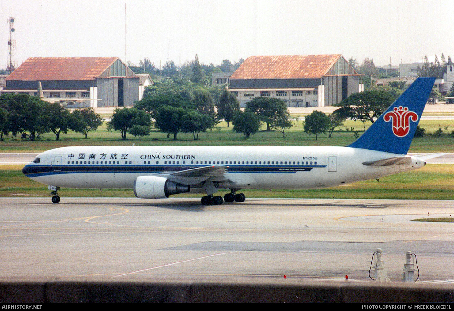 Aircraft Photo of B-2562 | Boeing 767-375/ER | China Southern Airlines | AirHistory.net #407903