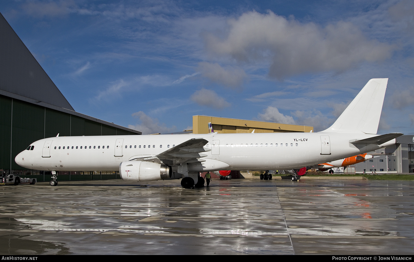 Aircraft Photo of YL-LCV | Airbus A321-231 | AirHistory.net #407918