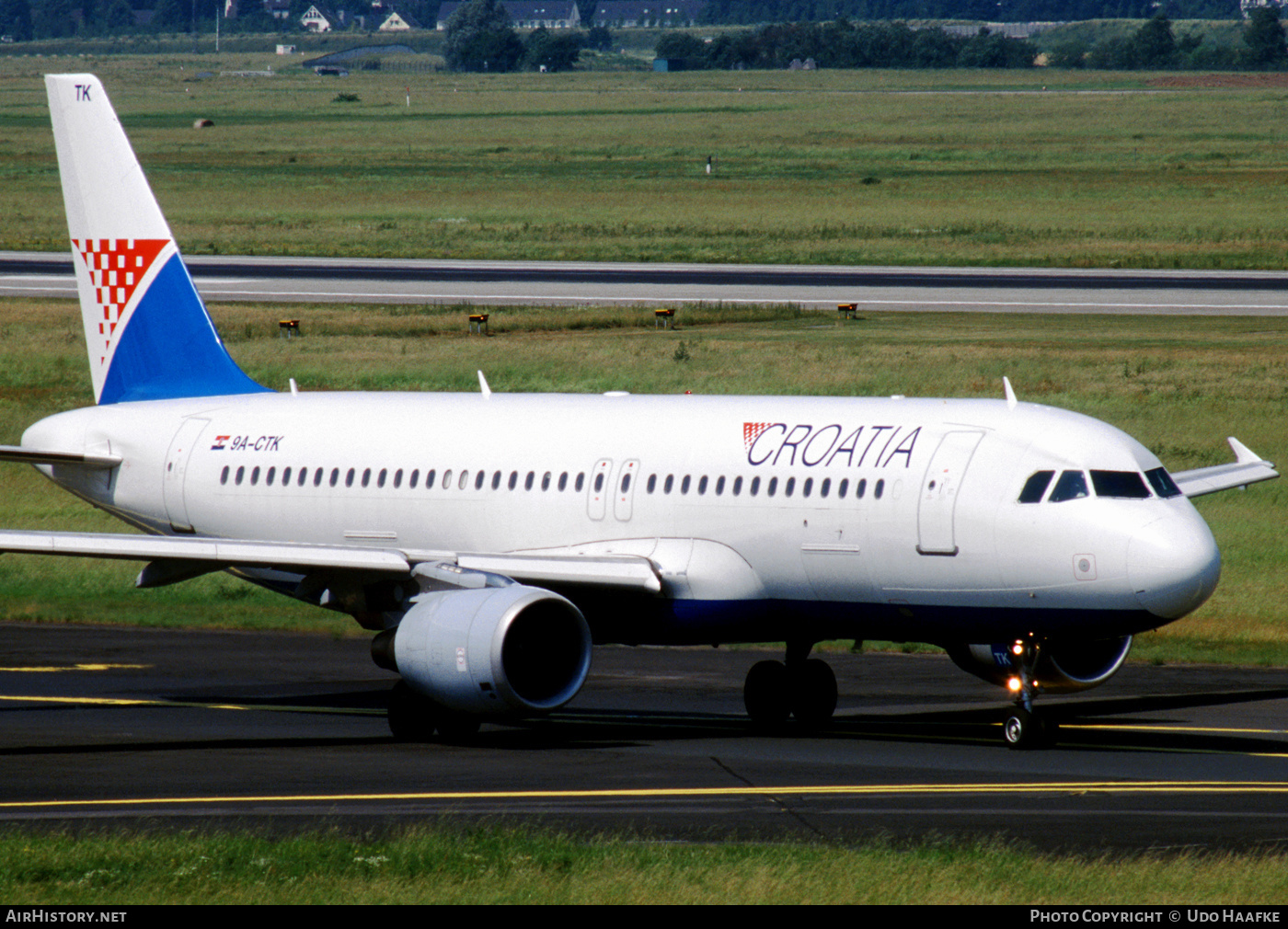 Aircraft Photo of 9A-CTK | Airbus A320-214 | Croatia Airlines | AirHistory.net #407981