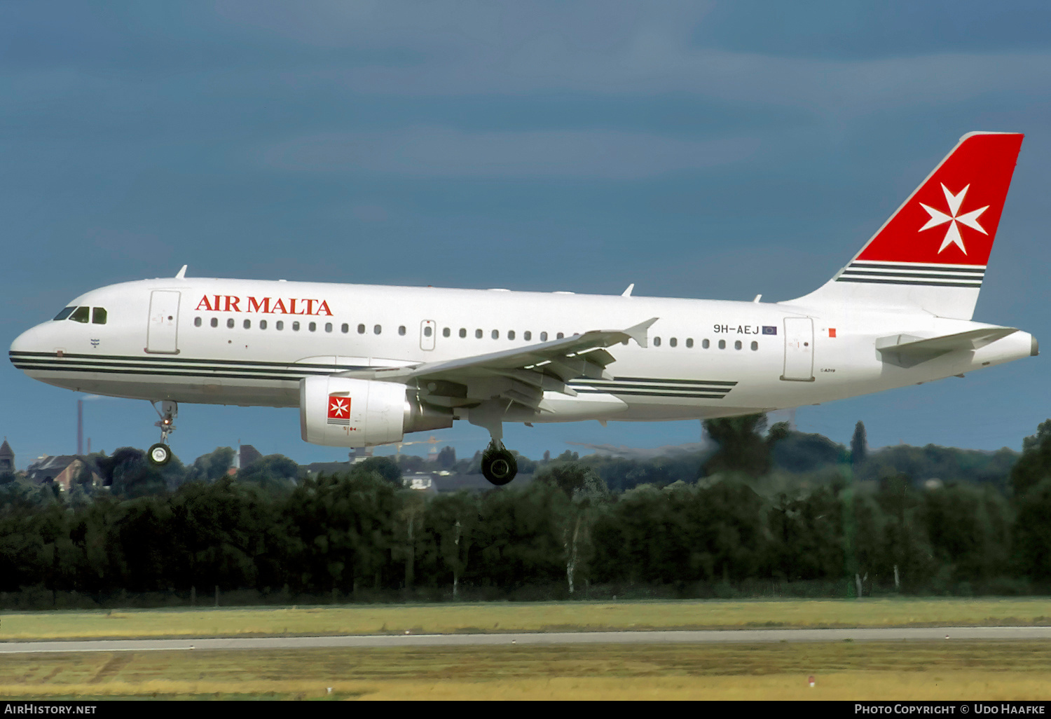 Aircraft Photo of 9H-AEJ | Airbus A319-111 | Air Malta | AirHistory.net #408051