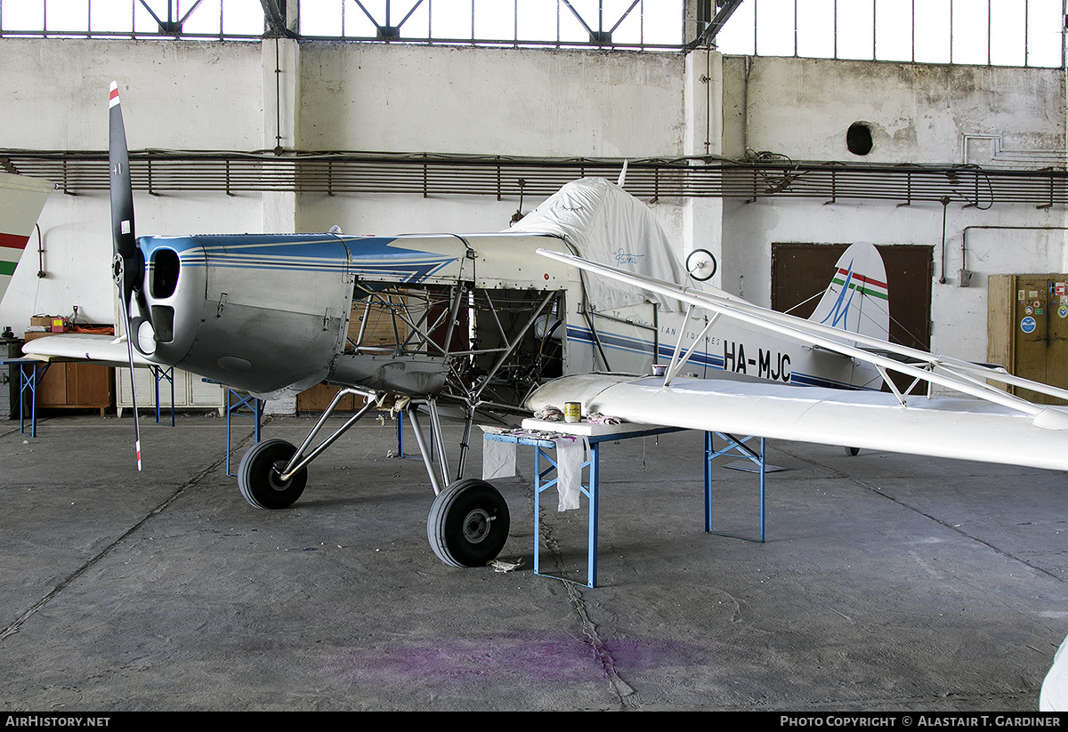 Aircraft Photo of HA-MJC | Piper PA-25-235 Pawnee B | Malév Aero Club | AirHistory.net #408066