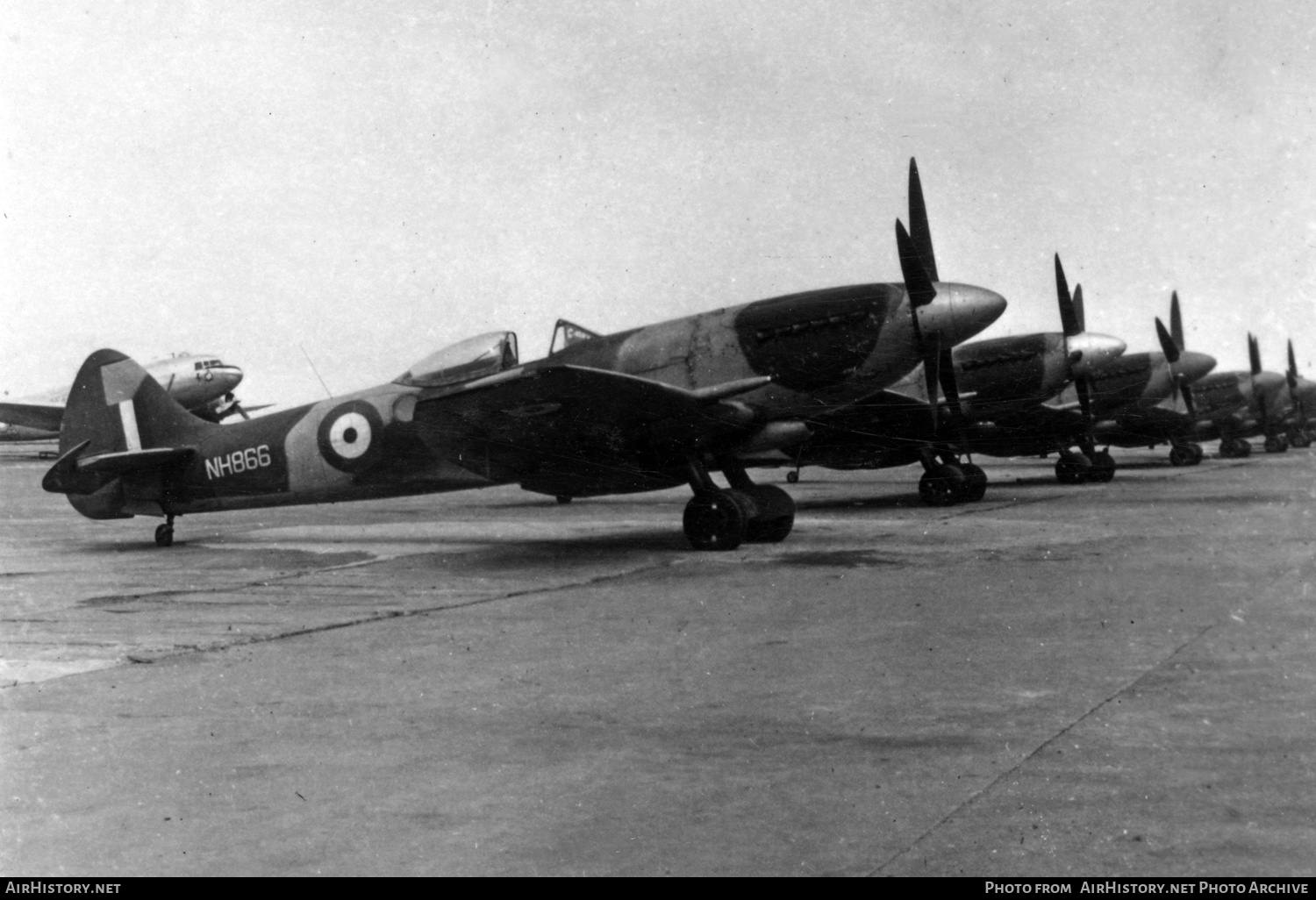 Aircraft Photo of NH866 | Supermarine 379 Spitfire FR14E | UK - Air Force | AirHistory.net #408101