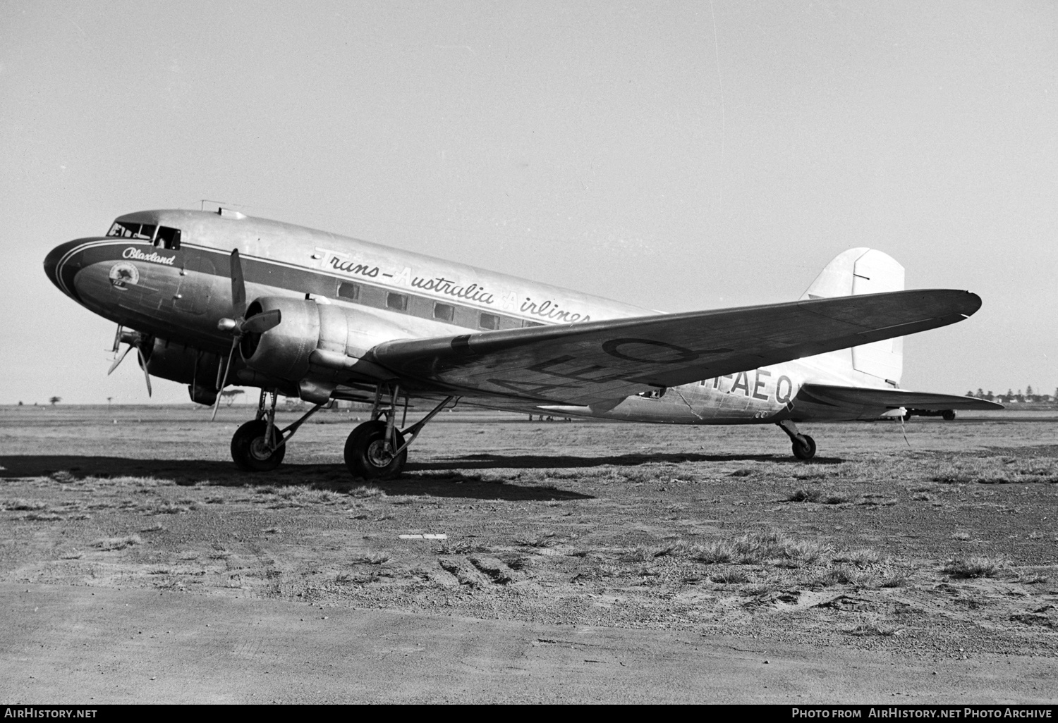 Aircraft Photo of VH-AEQ | Douglas DC-3(C) | Trans-Australia Airlines - TAA | AirHistory.net #408110