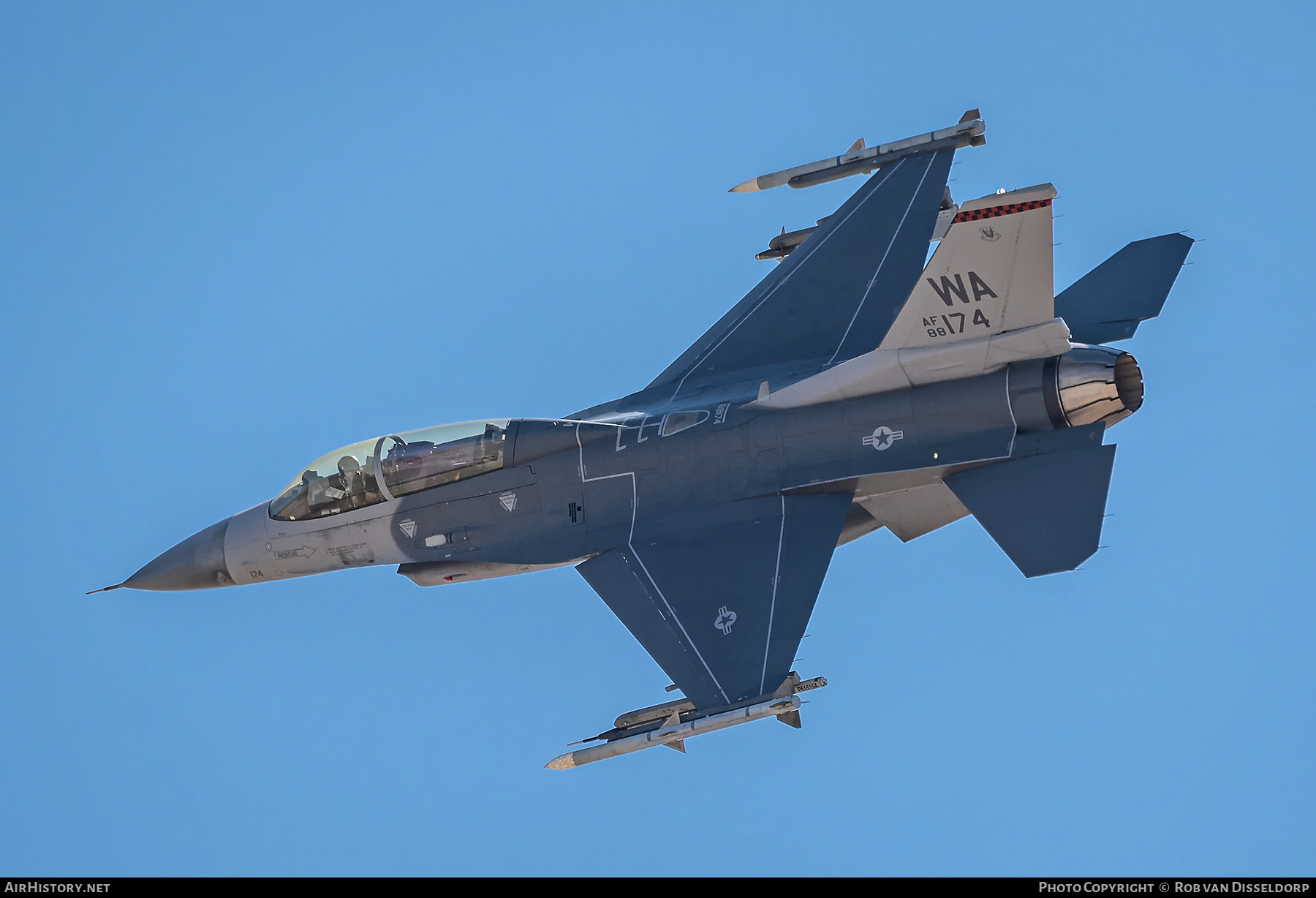 Aircraft Photo of 88-0174 / AF88-174 | General Dynamics F-16DM Fighting Falcon | USA - Air Force | AirHistory.net #408114