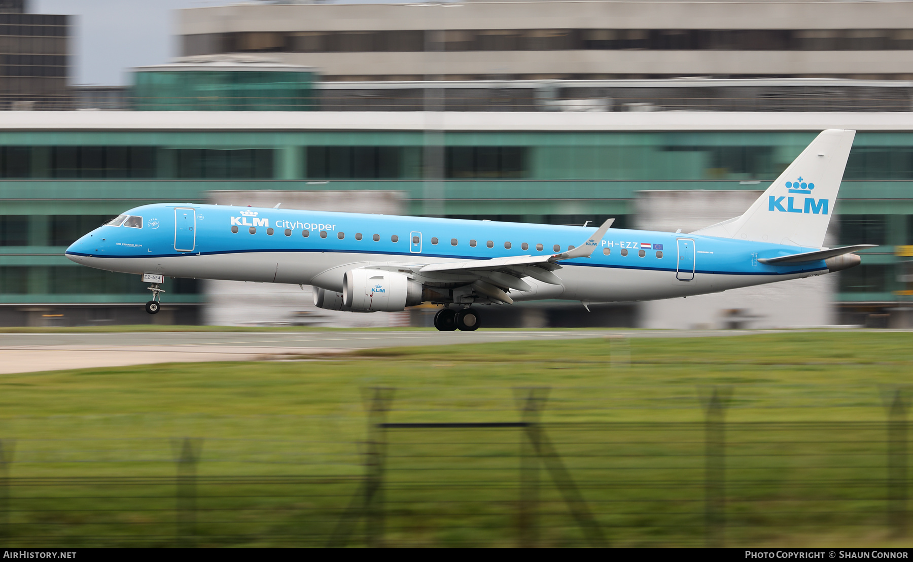 Aircraft Photo of PH-EZZ | Embraer 190STD (ERJ-190-100STD) | KLM Cityhopper | AirHistory.net #408152