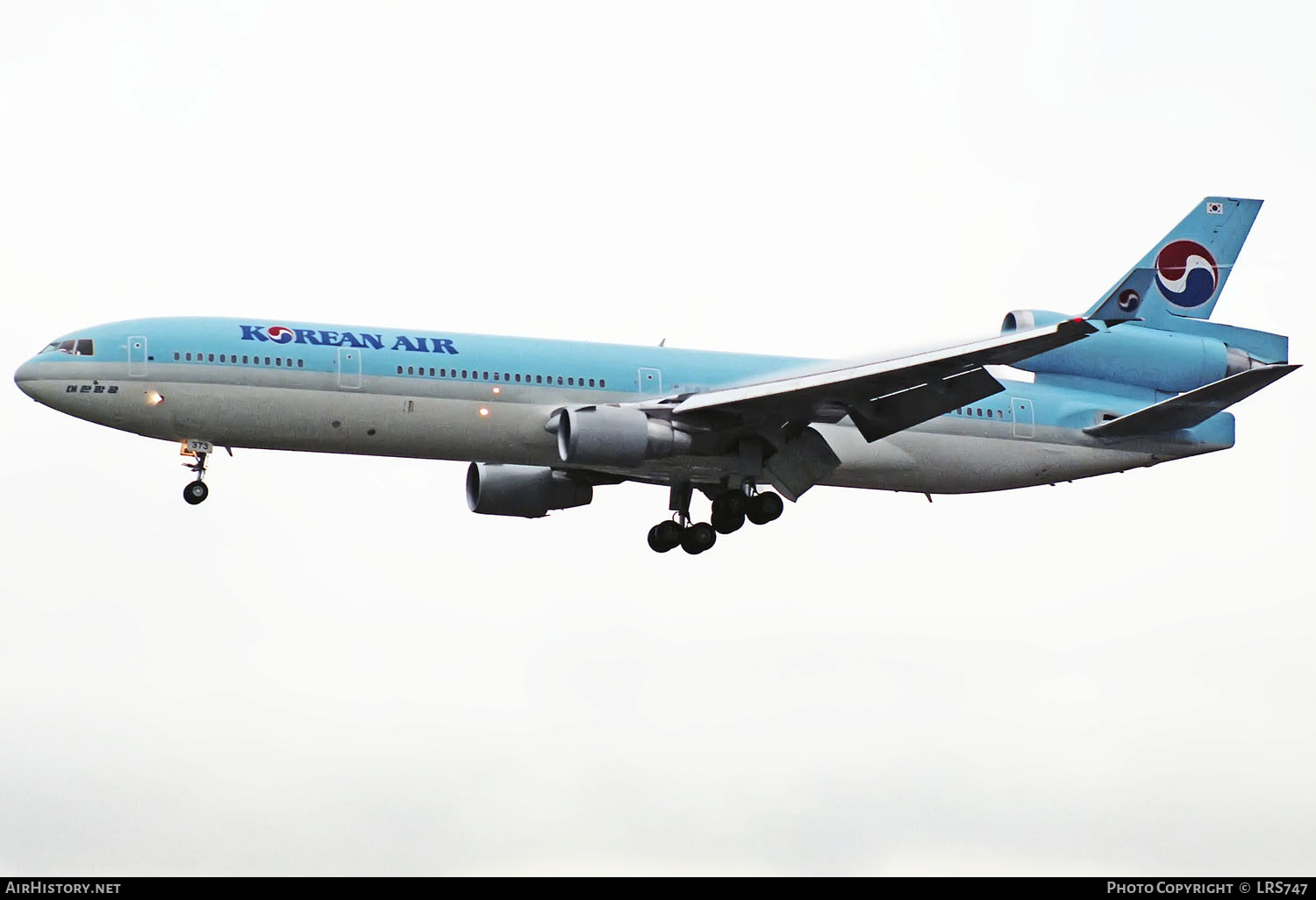 Aircraft Photo of HL7373 | McDonnell Douglas MD-11 | Korean Air | AirHistory.net #408196