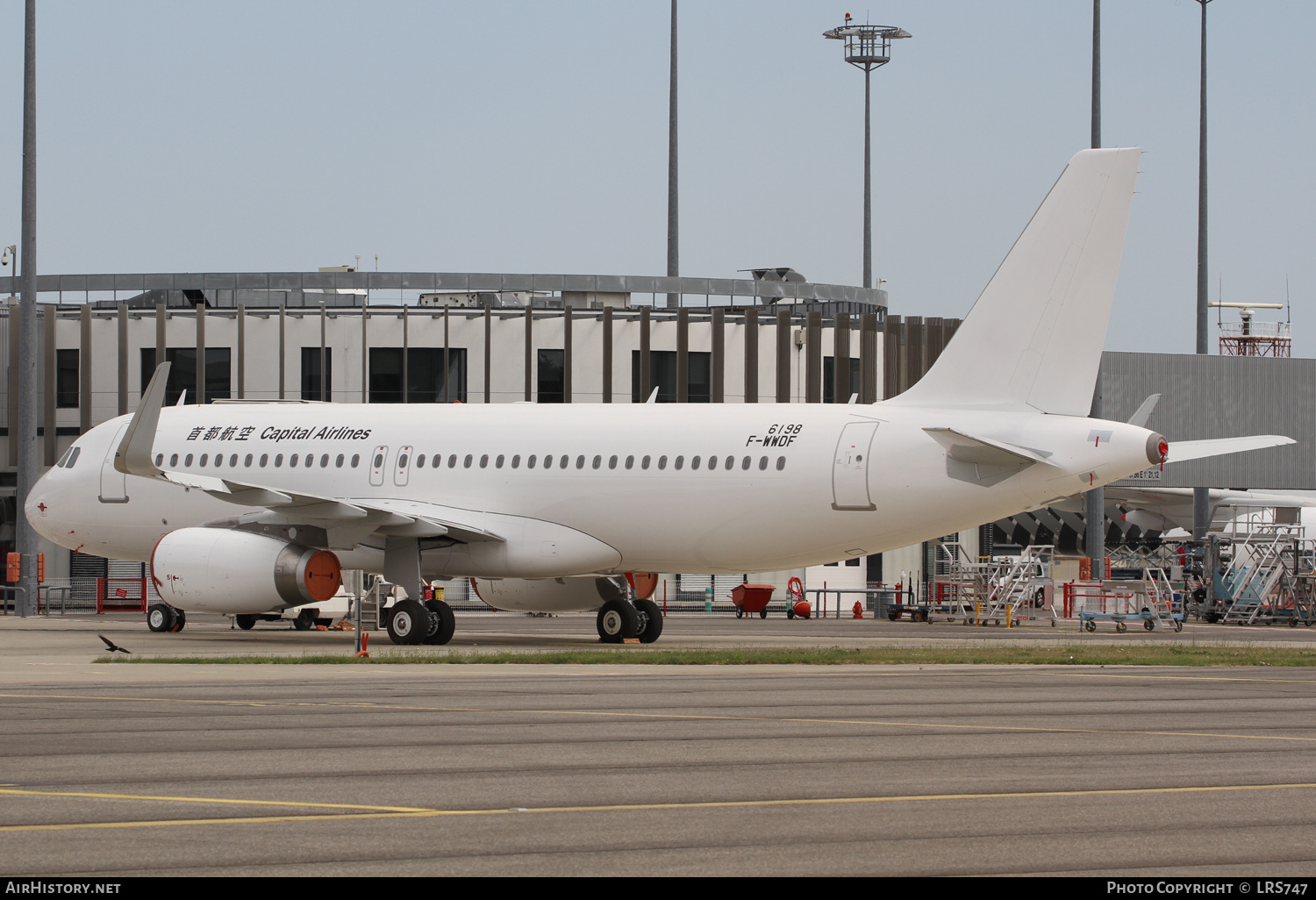 Aircraft Photo of F-WWDF | Airbus A320-232 | Capital Airlines | AirHistory.net #408256