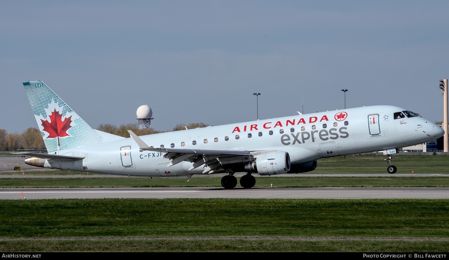 Aircraft Photo of C-FXJF | Embraer 175LR (ERJ-170-200LR) | Air Canada Express | AirHistory.net #408280