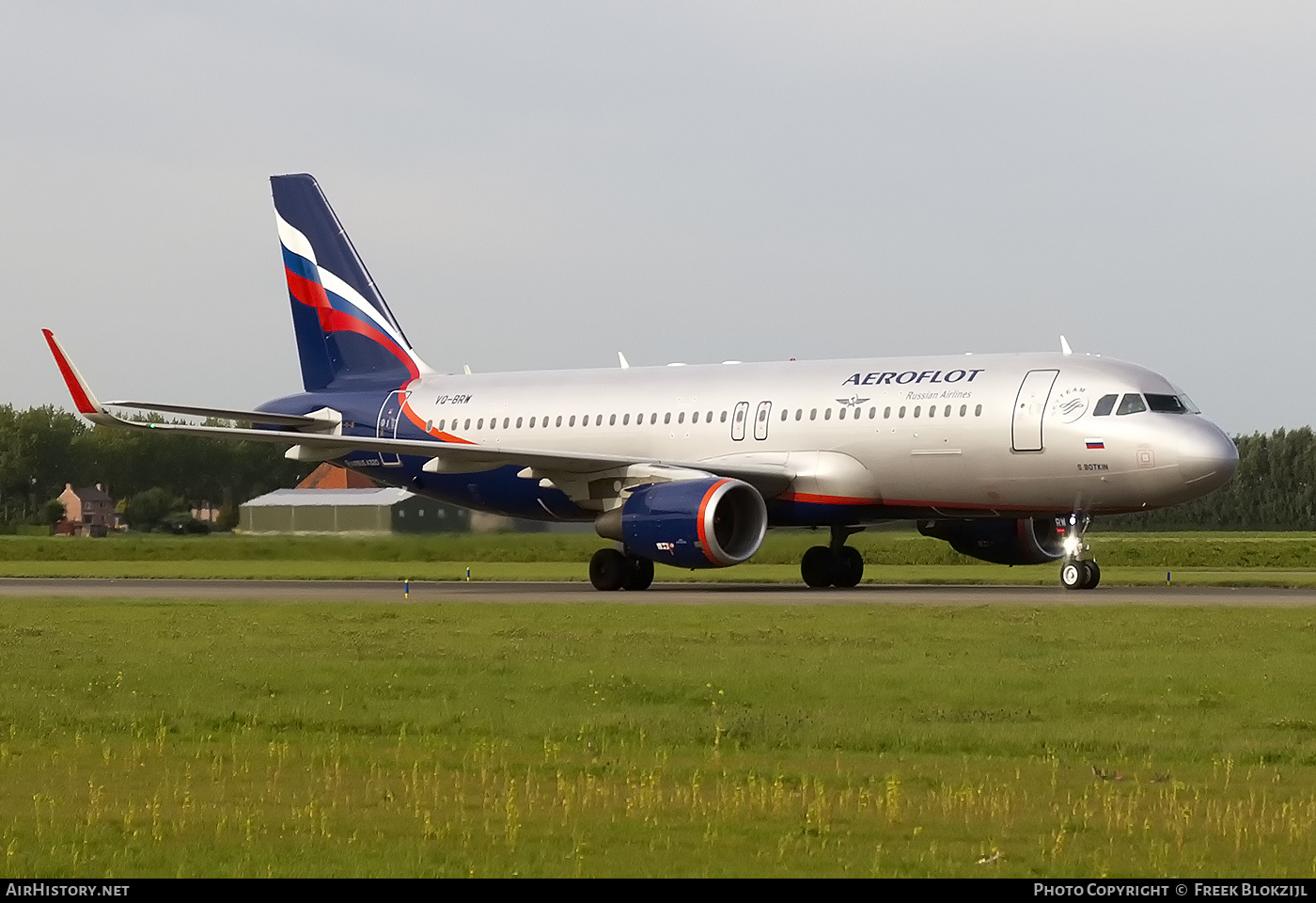 Aircraft Photo of VQ-BRW | Airbus A320-214 | Aeroflot - Russian Airlines | AirHistory.net #408328