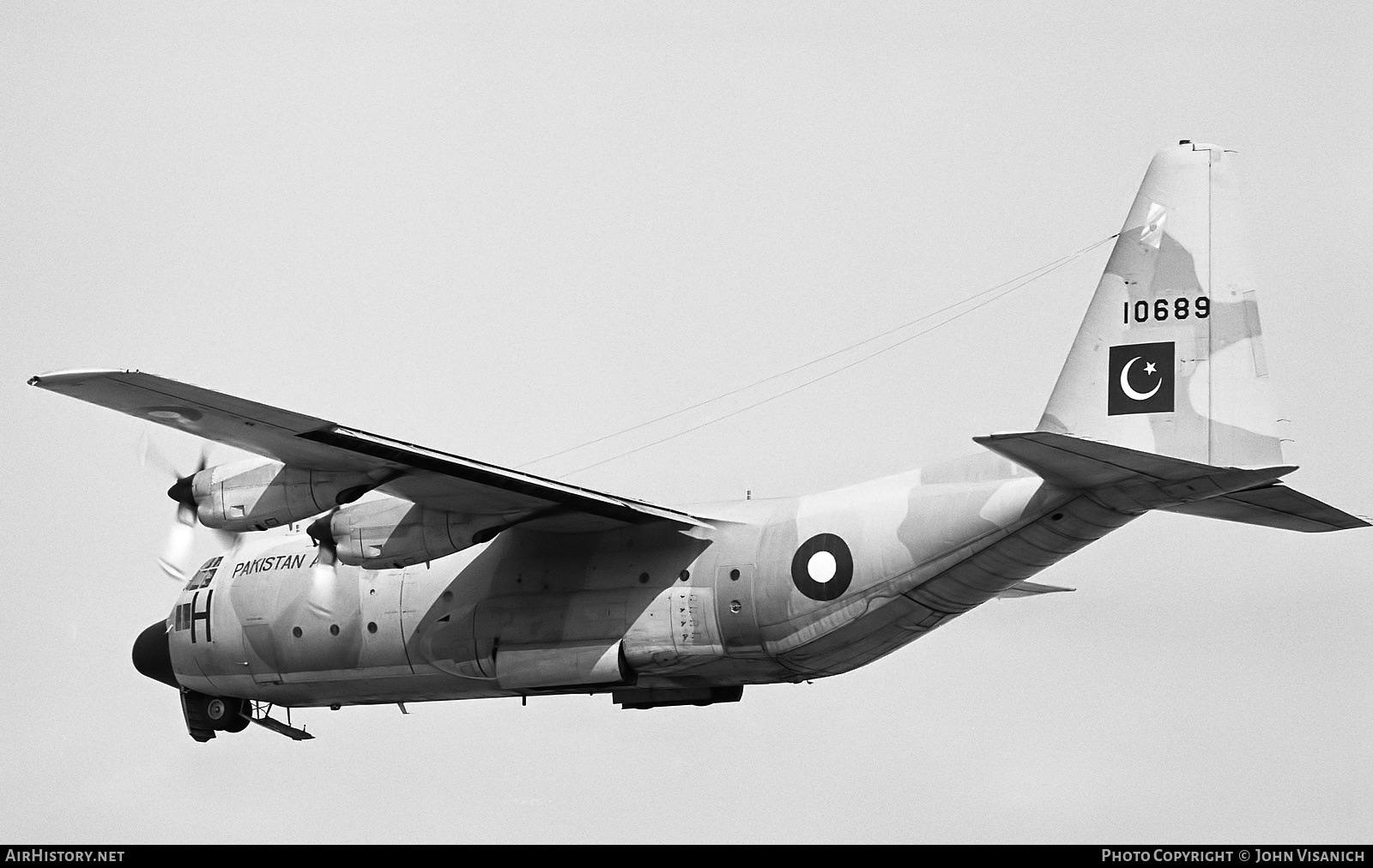 Aircraft Photo of 10689 | Lockheed C-130E Hercules (L-382) | Pakistan - Air Force | AirHistory.net #408388