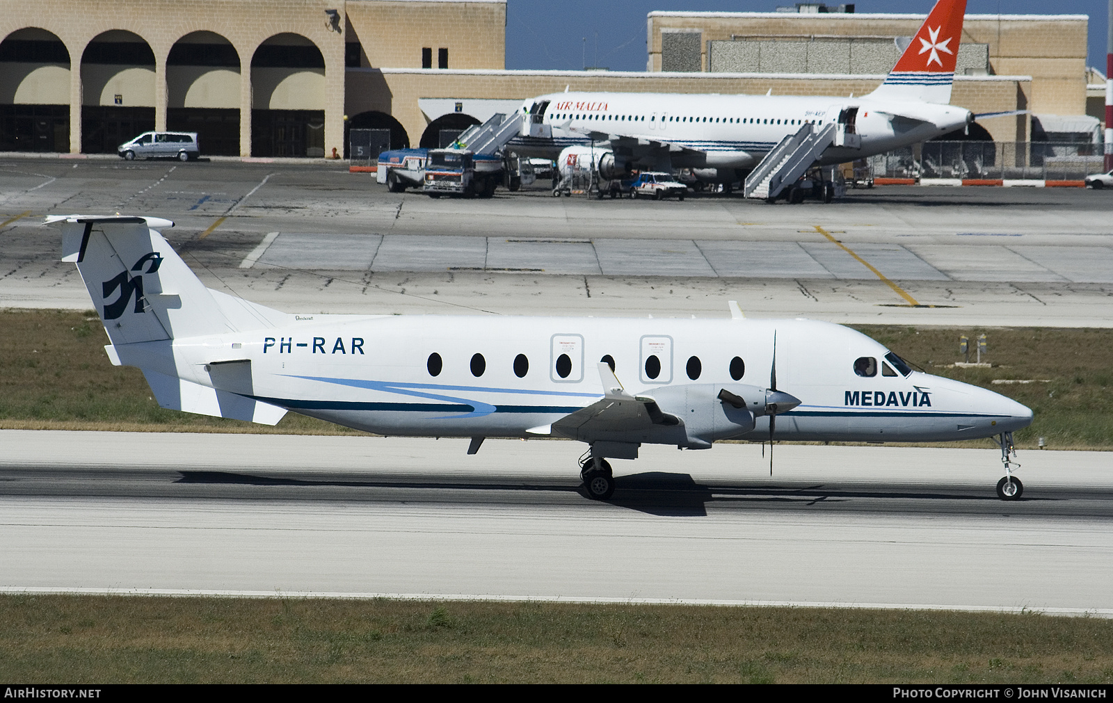 Aircraft Photo of PH-RAR | Raytheon 1900D | Medavia - Mediterranean Aviation | AirHistory.net #408393