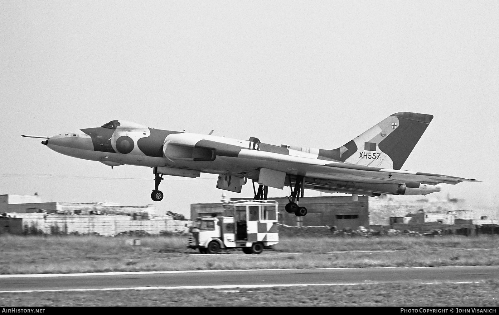 Aircraft Photo of XH557 | Avro 698 Vulcan B.2 | UK - Air Force | AirHistory.net #408408