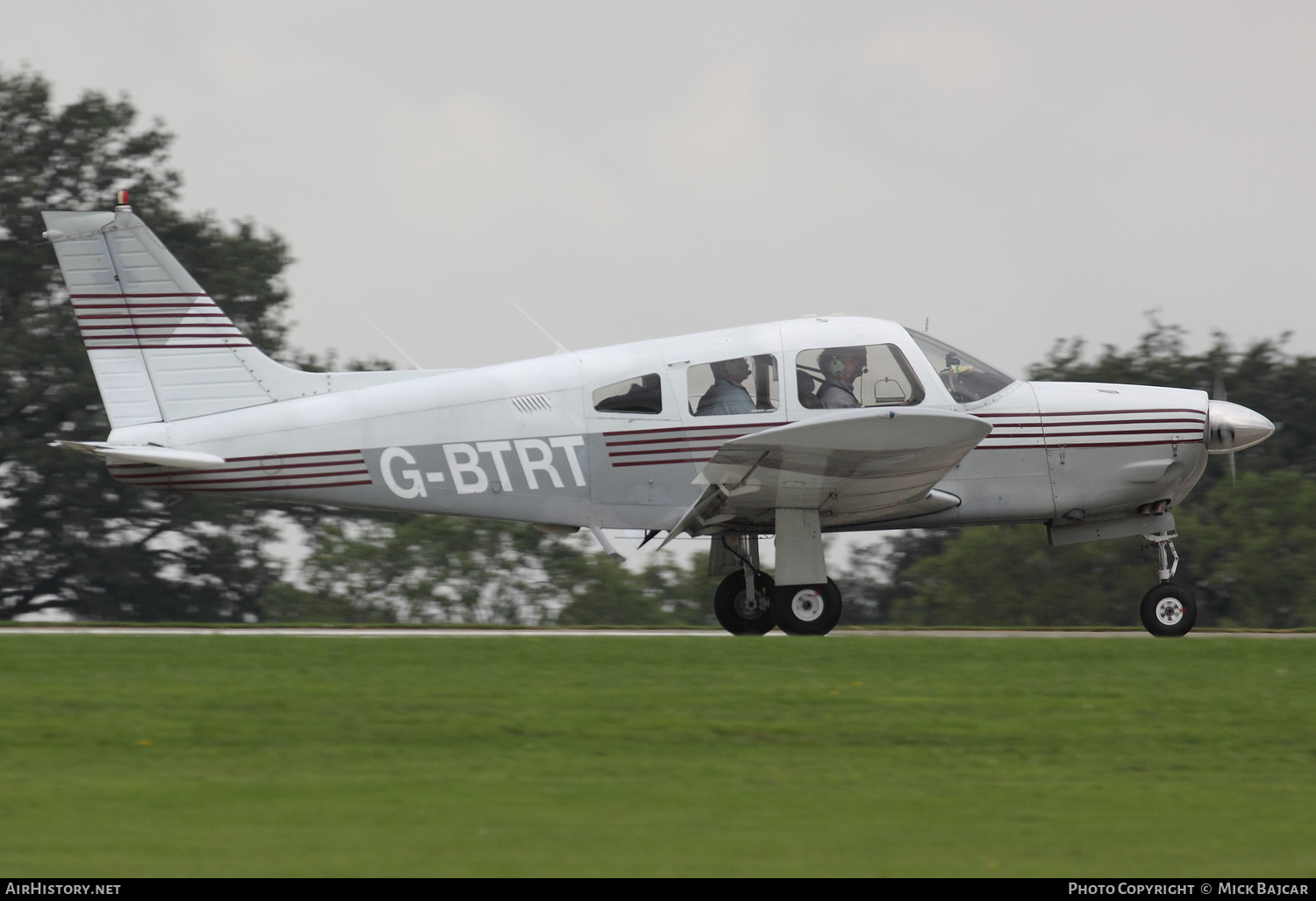 Aircraft Photo of G-BTRT | Piper PA-28R-200 Cherokee Arrow II | AirHistory.net #408446